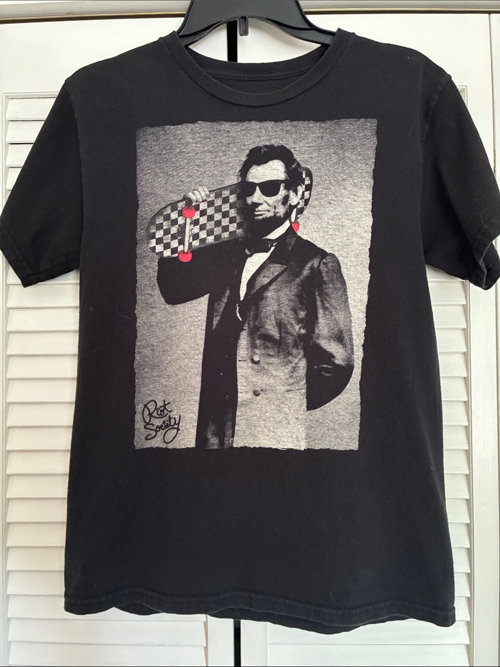 🎩 Riot Society Black Graphic Skate Abraham Lincoln Short Sleeve Tee